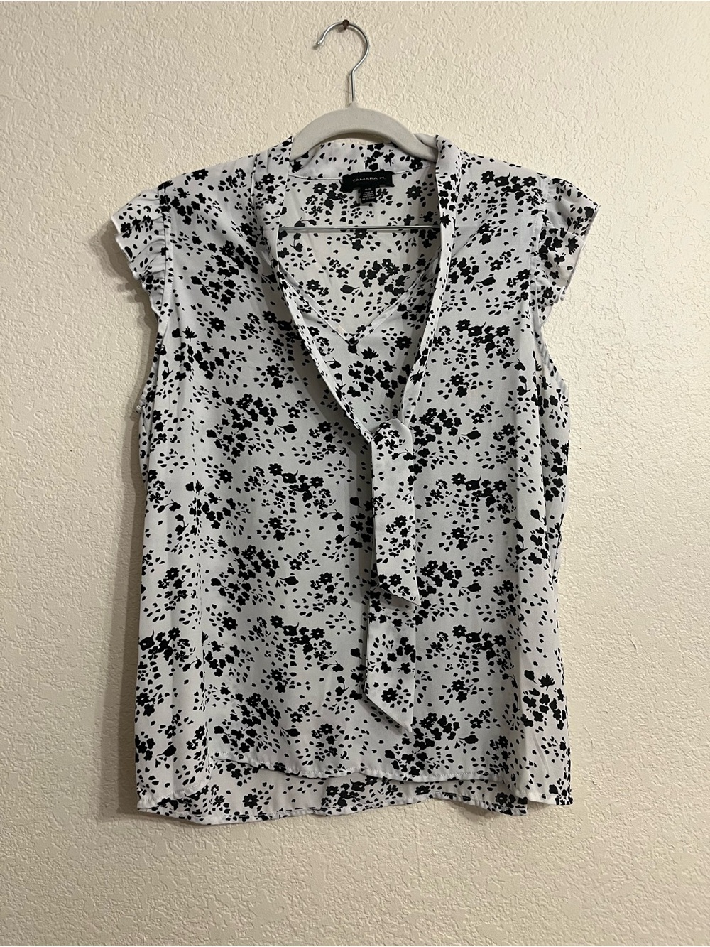 Cap-Sleeve Black & White Floral Tie-Neck Blouse